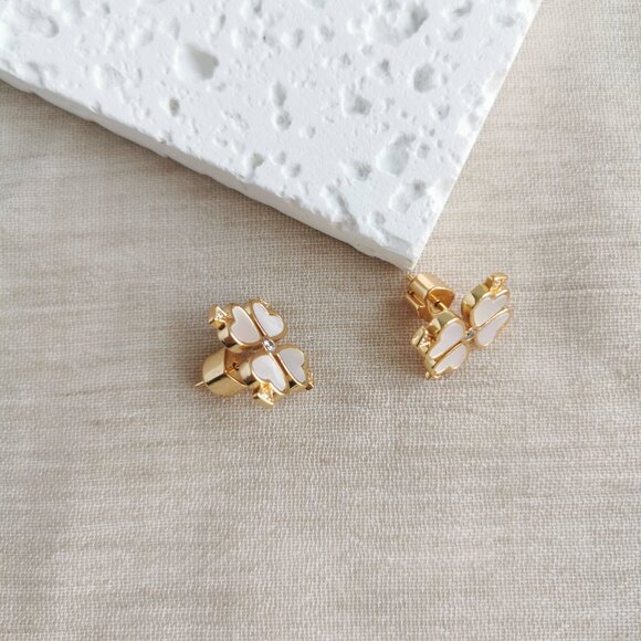 Kate Spade Legacy Logo Demi Fine Spade Flower Gold Stud Earrings - Picture 2 of 3